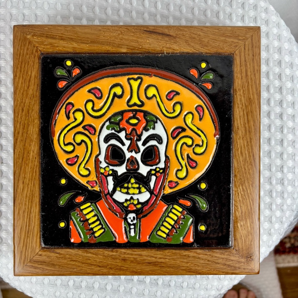 HANDMADE Catrina Sombrero Figure Day of‎ the Dead Trivet or Wall Hanging